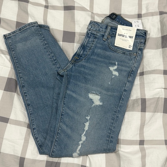 Abercrombie & Fitch Other - Abercrombie super skinny jeans size 29x32 NWT